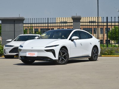eπ007新车报价2024款，最低售价11.99万起，入手正当时